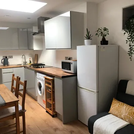 Modern Apartment In Bexley - 25 Minutes From Central London